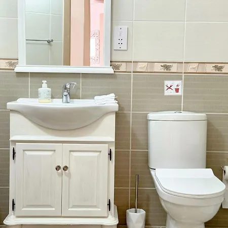 Prime Location - Fig Tree Bay,